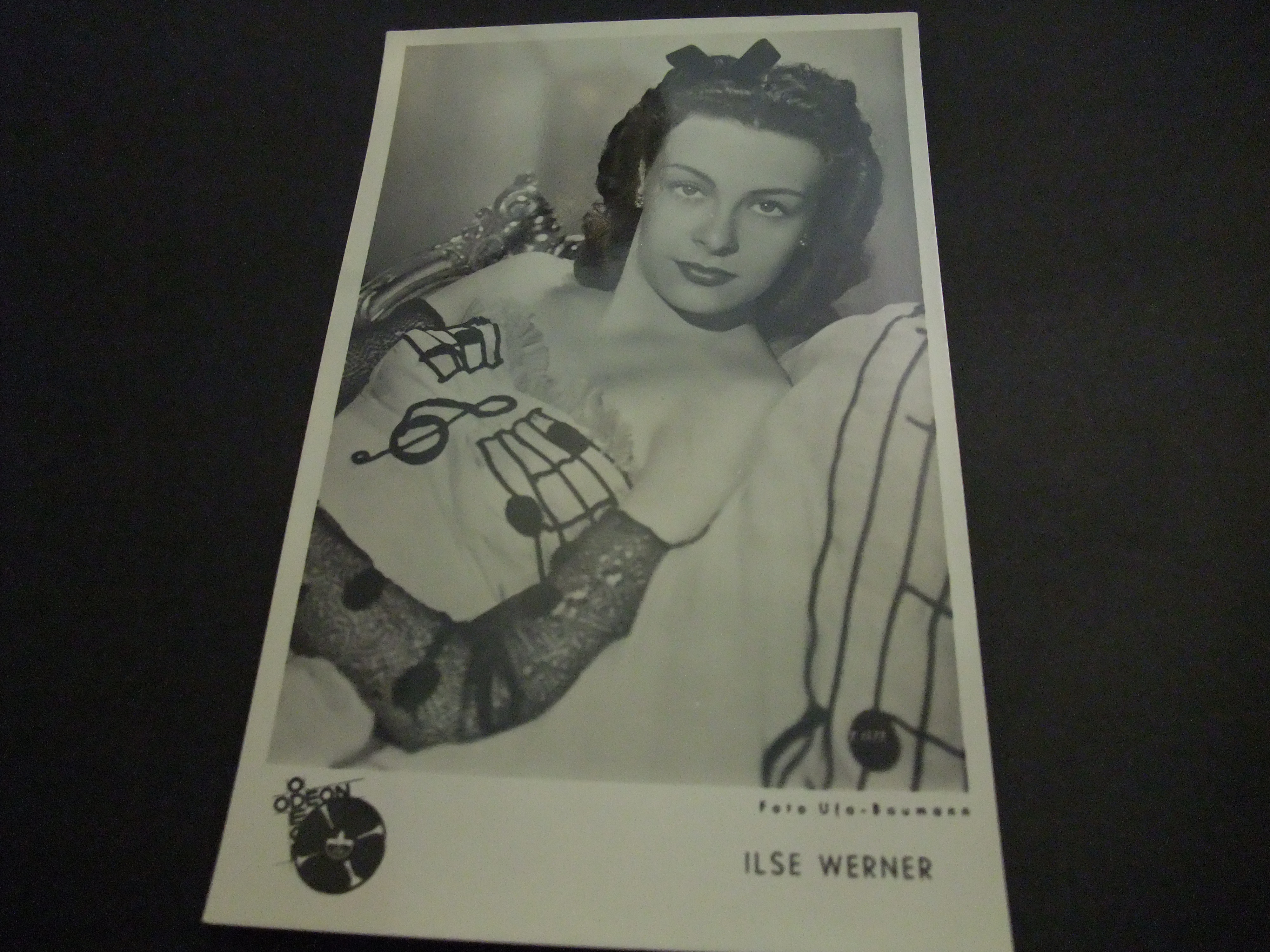 Ilse Werner Duitse ,danseres,actrice (Die schwedische Nachtigall (1941) fotokaart